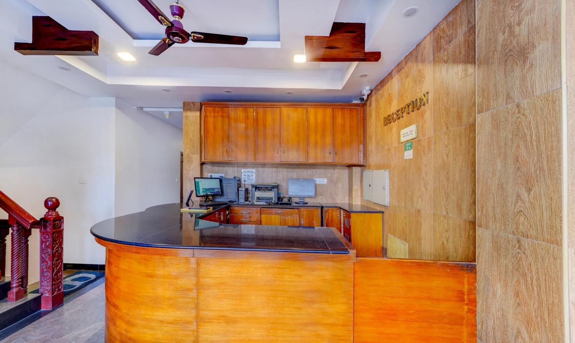 Itsy Hotels Prakasam Residency ポンディシェリ エクステリア 写真