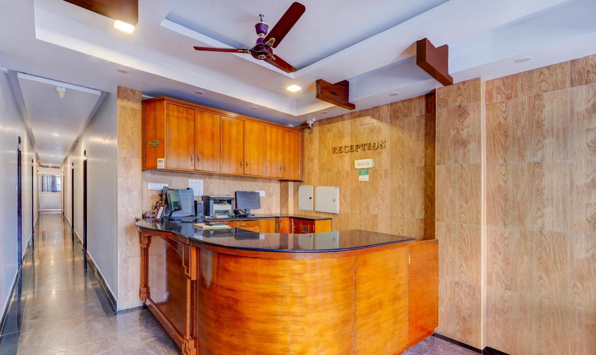 Itsy Hotels Prakasam Residency ポンディシェリ エクステリア 写真