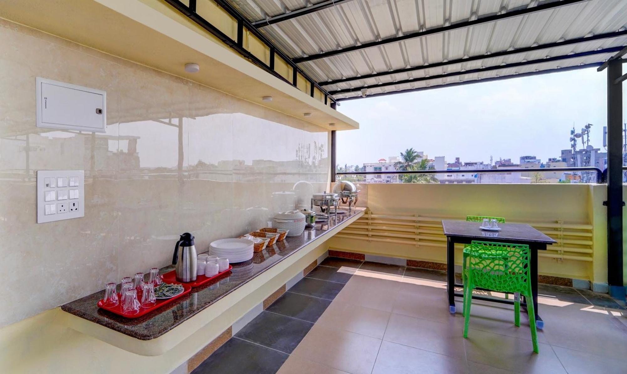 Itsy Hotels Prakasam Residency ポンディシェリ エクステリア 写真