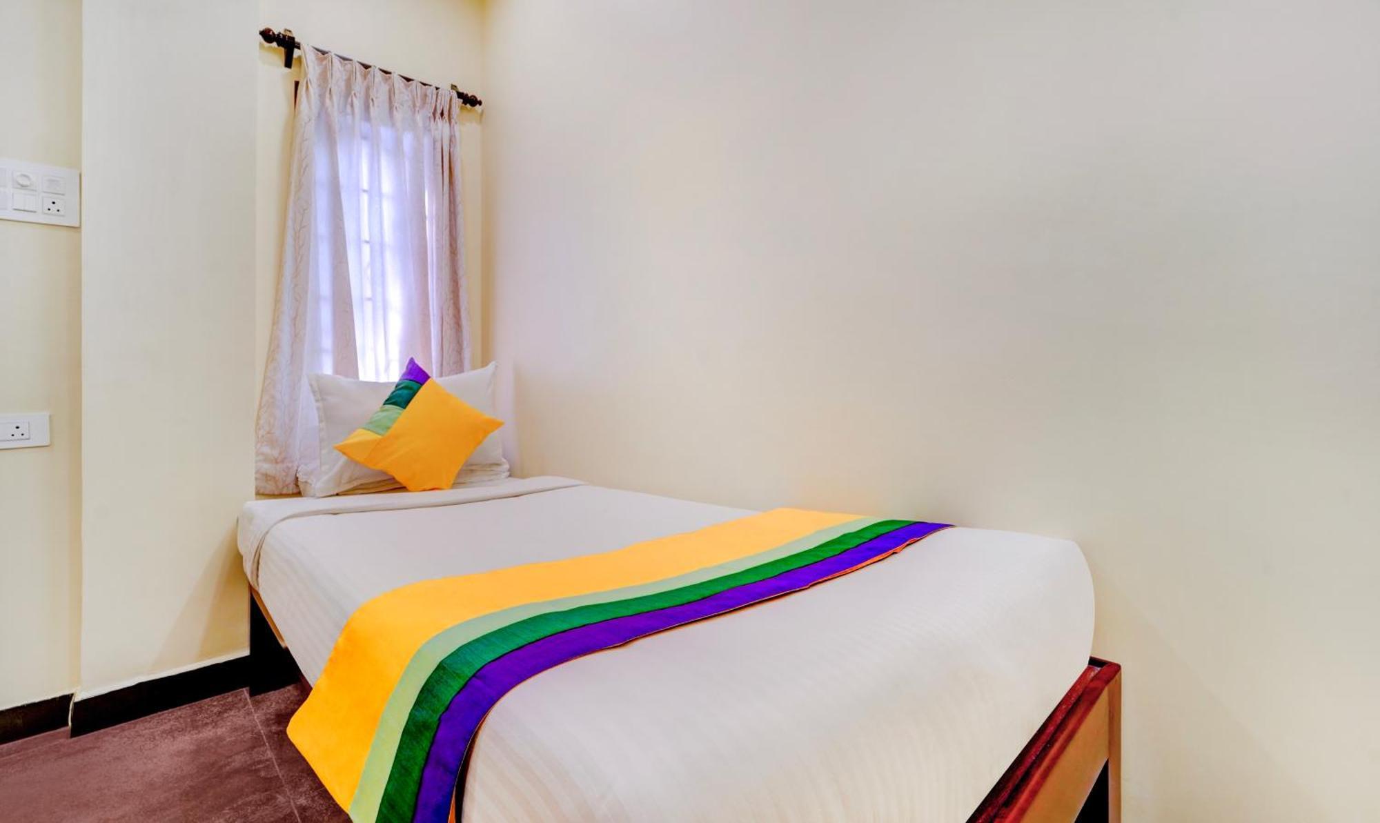 Itsy Hotels Prakasam Residency ポンディシェリ エクステリア 写真