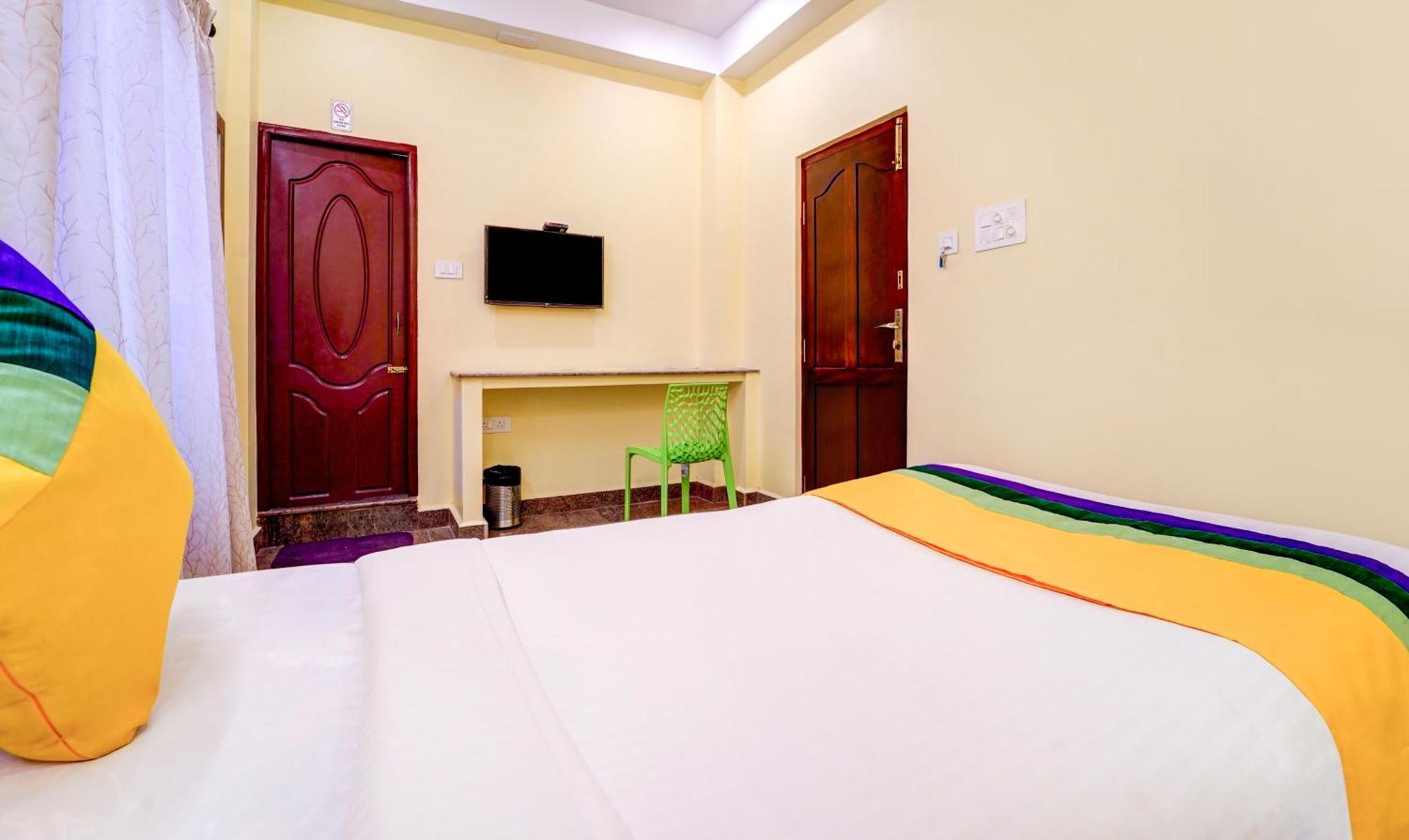 Itsy Hotels Prakasam Residency ポンディシェリ エクステリア 写真